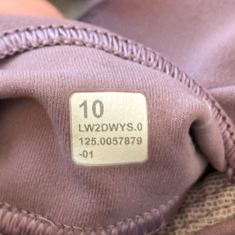 Lululemon Align V-Neck Bra - Picture 2 of 7